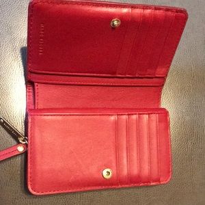Marc Jacobs Bags - Marc Jacobs leather wallet Marc Jacobs Bags - Marc Jacobs leather wallet